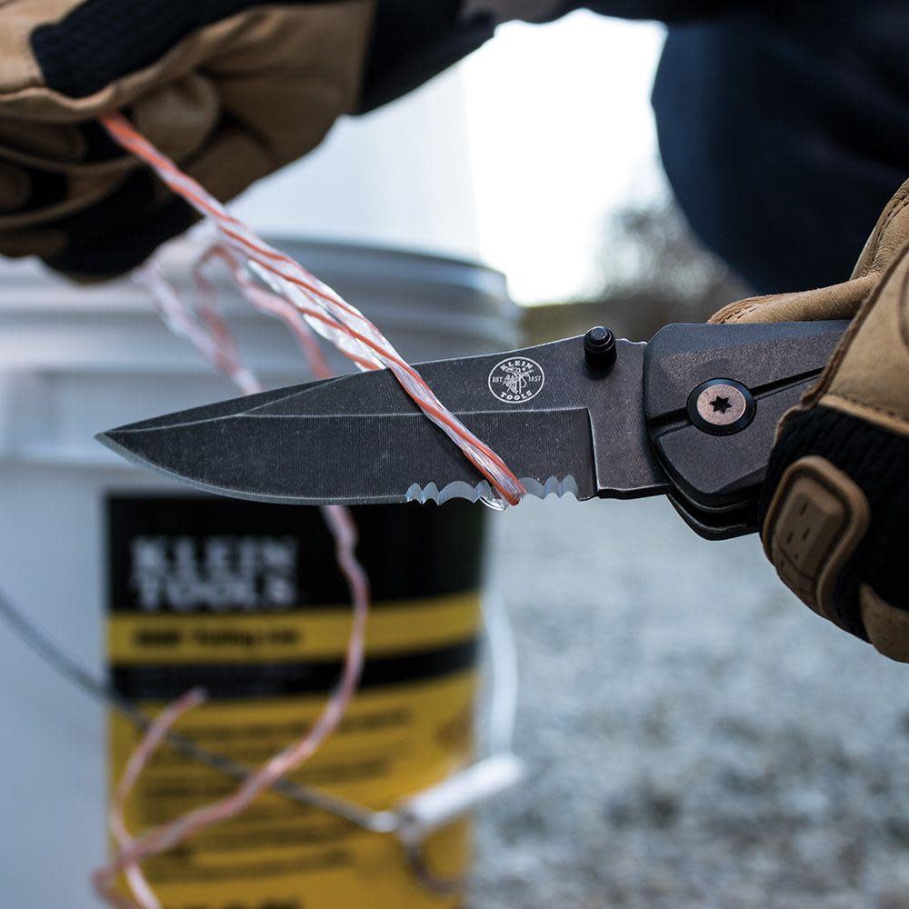 Klein Tools Spring-Assisted Open Pocket Knife - Ascmtools