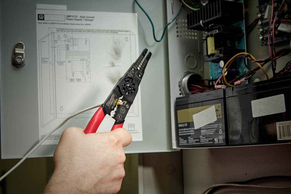 Milwaukee Multi Purpose Pliers - Ascmtools