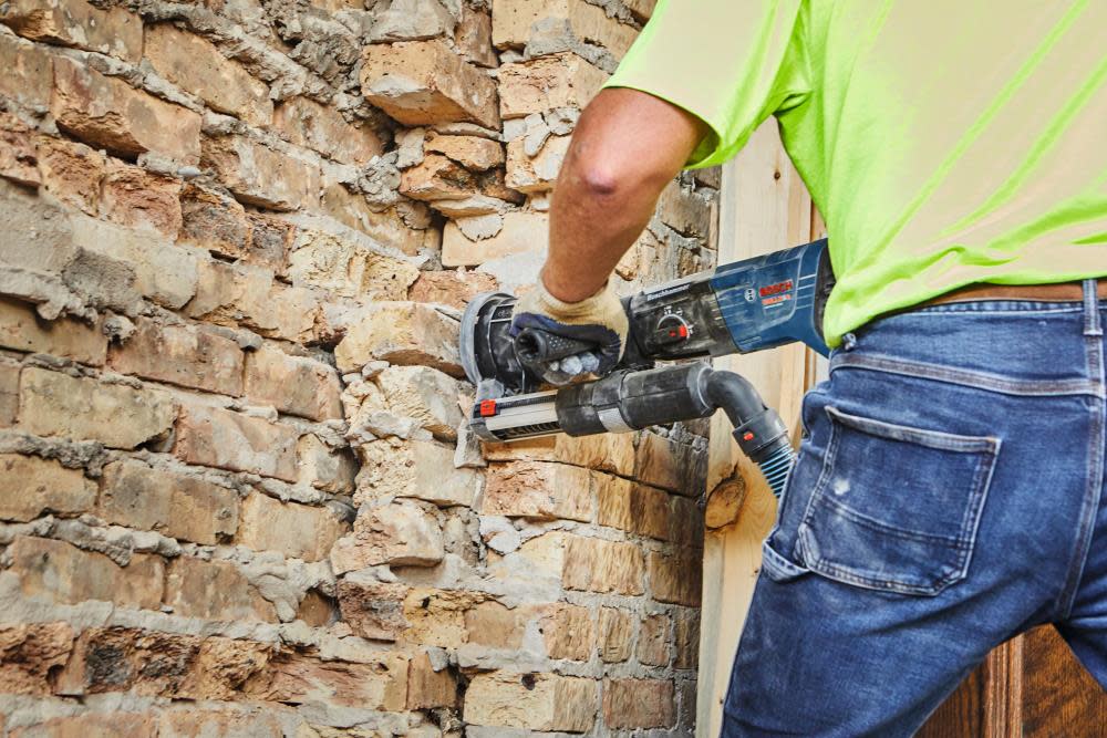 Bosch 18V Bulldog 1 1/8″ Rotary Hammer Kit - Ascmtools