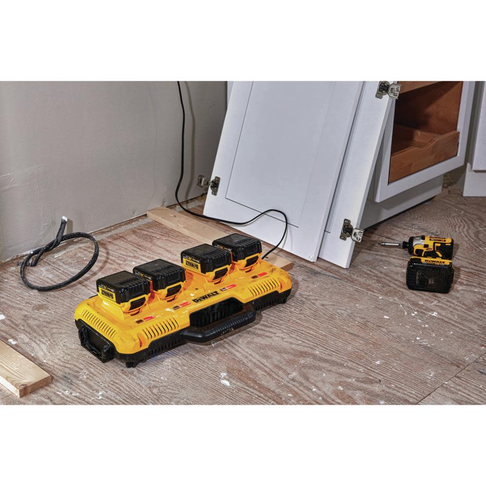 DEWALT 4 Port Fast Charger - Ascmtools