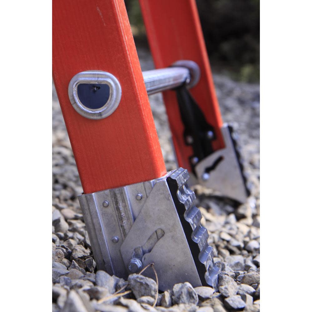 Werner Type IA Fiberglass D-Rung Extension Ladder 24′ - Ascmtools
