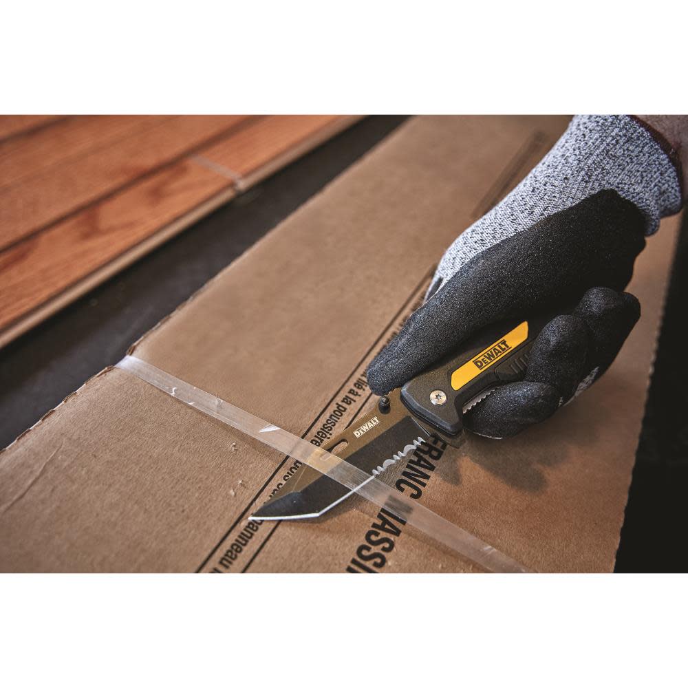 DEWALT Pocket Knife with Ball-Bearing Assist - Ascmtools