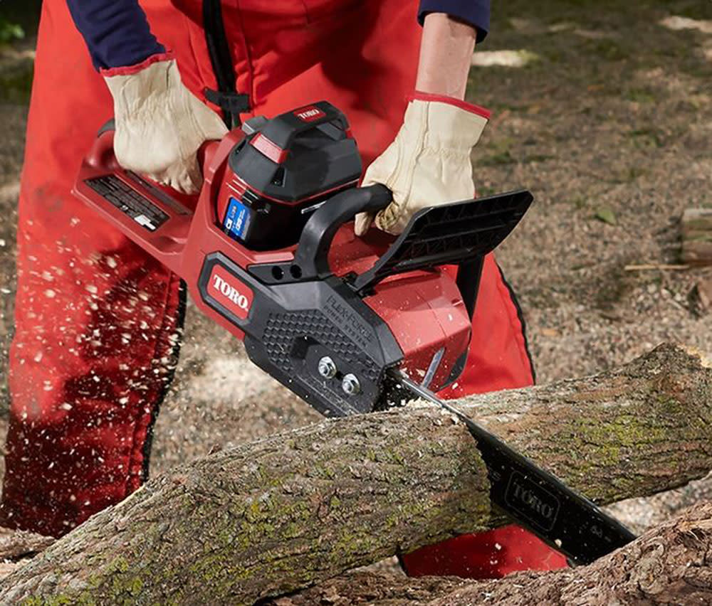 Toro 16″ Cordless Brushless Electric Chainsaw with 60V MAX* Battery Power and Flex-Force Power System Kit - Ascmtools