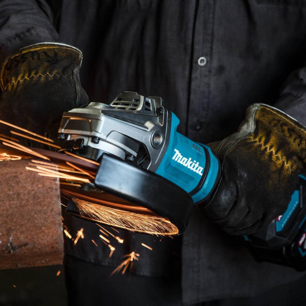 Makita XGT 40V max 7″ / 9″ Paddle Switch Angle Grinder Kit - Ascmtools