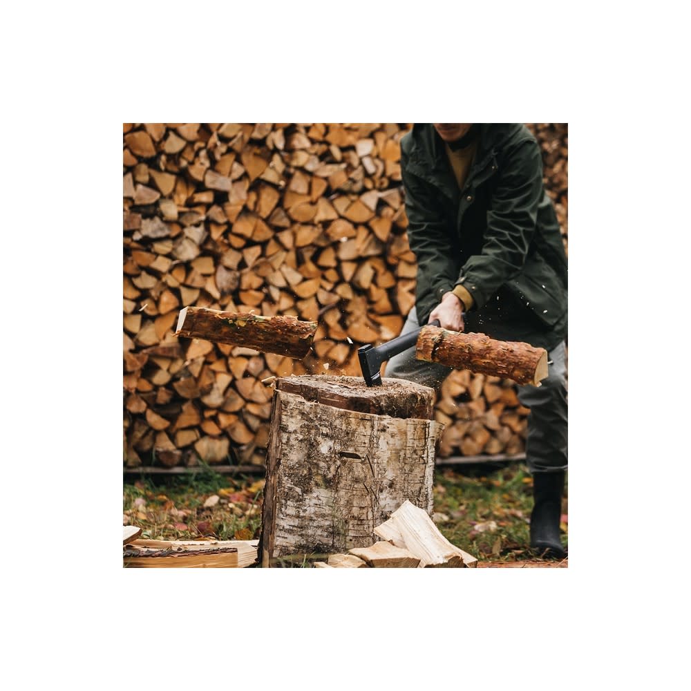 Fiskars Forged Steel Blade 28″ Splitting Axe - Ascmtools
