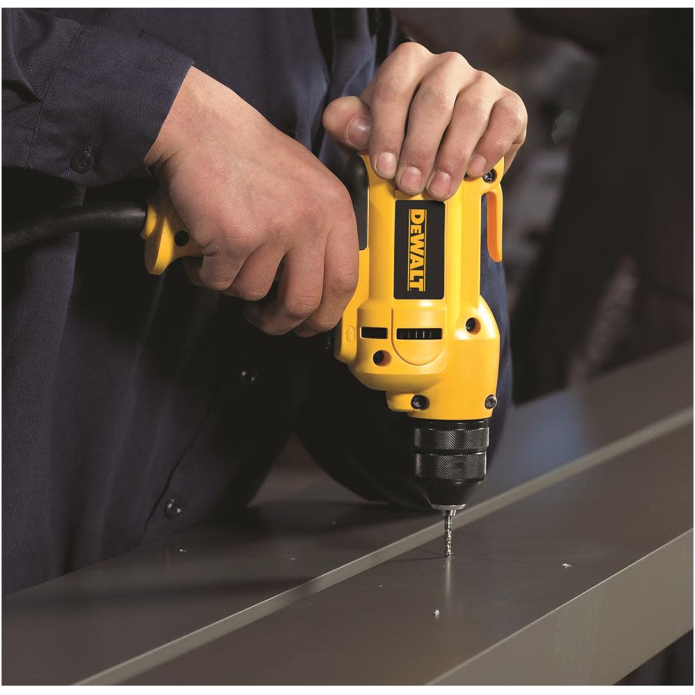 DEWALT 8-Amp 3/8-in Keyless Corded Drills with Case - Ascmtools