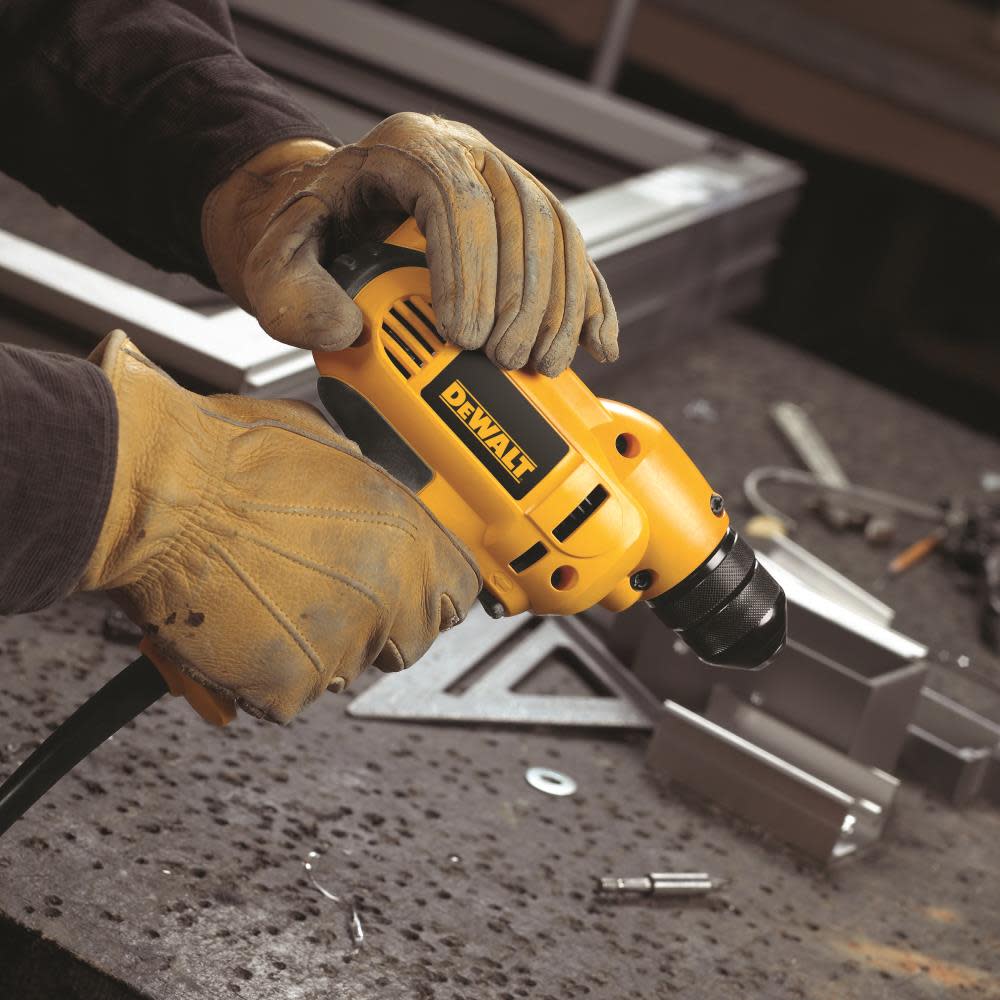 DEWALT 8-Amp 3/8-in Keyless Corded Drills with Case - Ascmtools