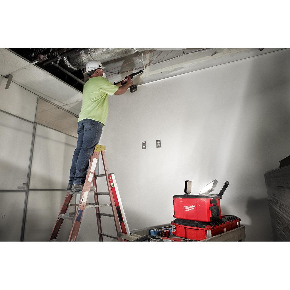 Milwaukee M18 PACKOUT Light/Charger Reconditioned - Ascmtools