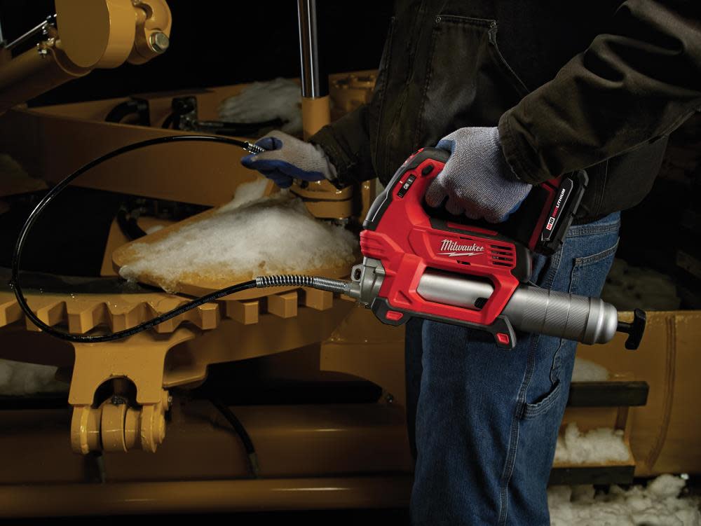 Milwaukee M18 FUEL HTIW with Grease Gun Kit - Ascmtools