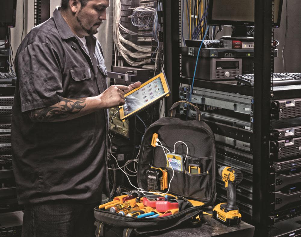DEWALT USB Charging Tool Backpack - Ascmtools