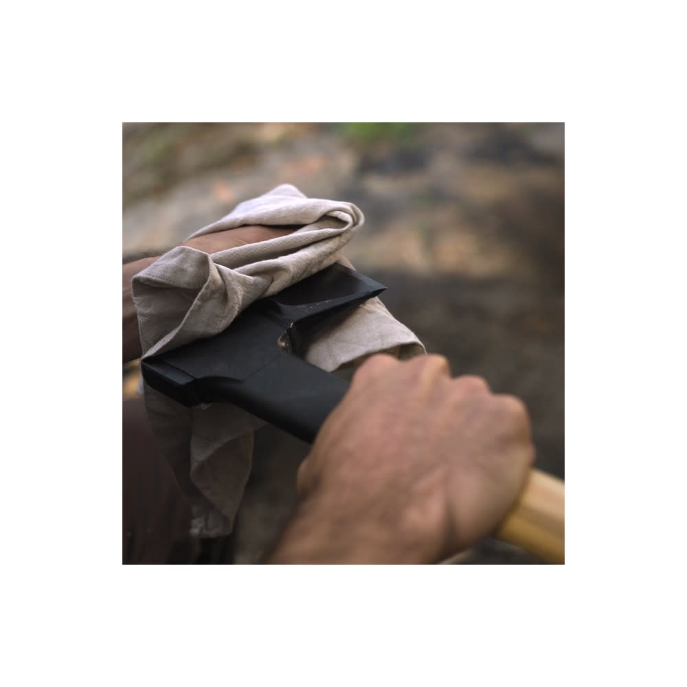 Fiskars Hickory Wood Handle 14″ Norden N7 Hatchet - Ascmtools