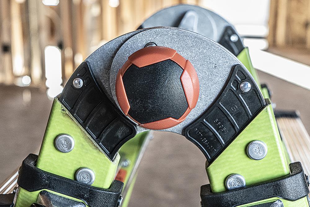 Little Giant Safety Dark Horse 2.0 M17 Ladder Type 1A Brown Box - Ascmtools