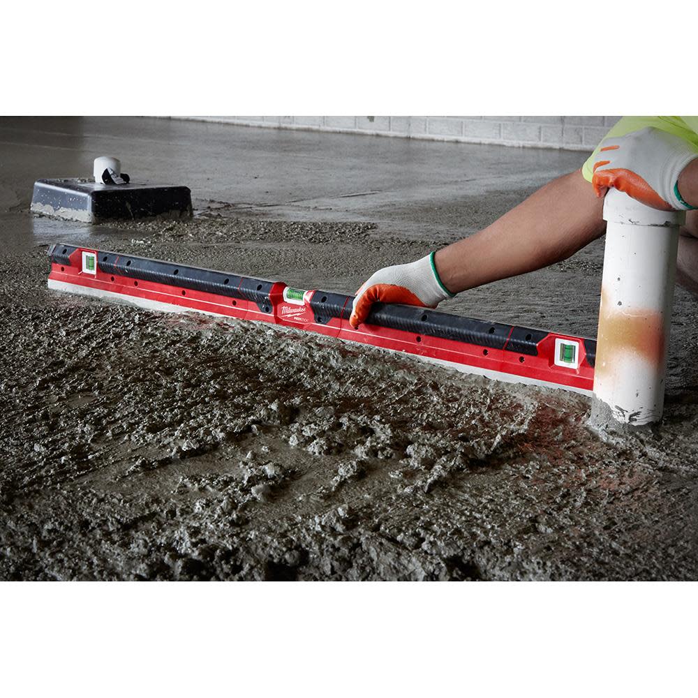 Milwaukee 48 in. REDSTICK Concrete Screed Level - Ascmtools