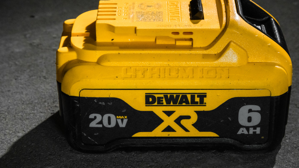DEWALT 20V MAX Premium XR 6.0 Ah Lithium Ion Battery 2 pack - Ascmtools