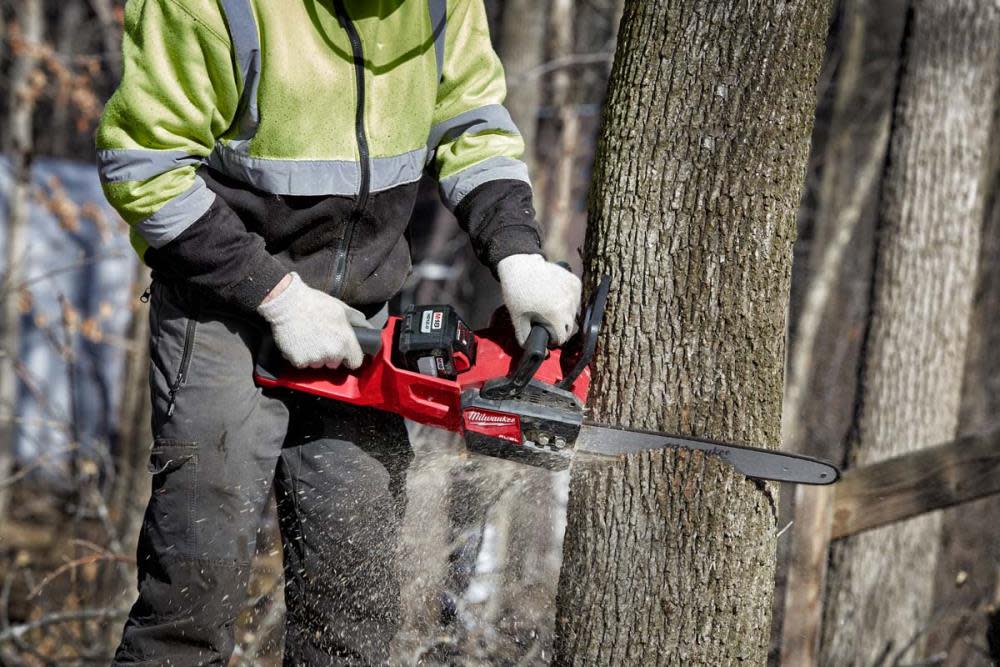 Milwaukee M18 FUEL 16 in. Chainsaw-Reconditioned - Ascmtools