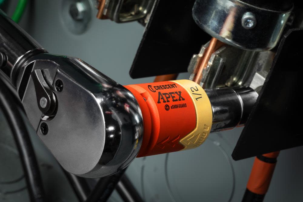 Crescent APEX CRESCENT eSHOK-GUARD Socket Isolator 1/2″ x 2-1/2″ - Ascmtools