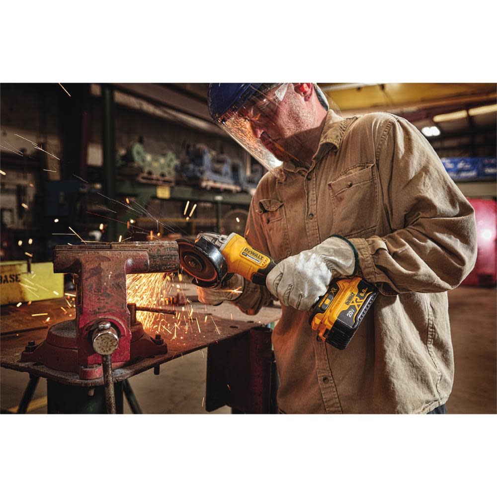 DEWALT 4.5″ 20V Max Angle Grinder Starter Kit Bundle - Ascmtools