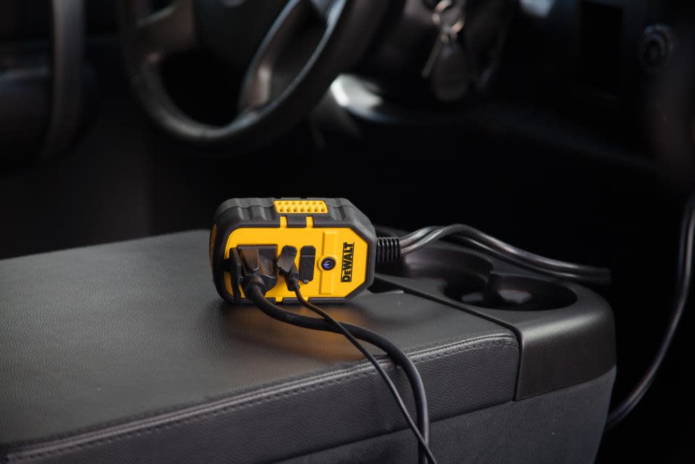 DEWALT 140 Watt Power Inverter - Ascmtools