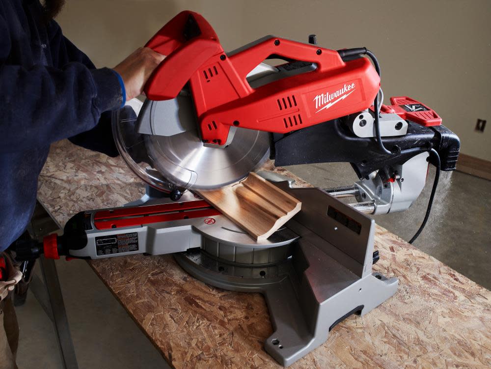 Milwaukee Factory Reconditioned 12-in Dual-Bevel Sliding Compound Miter Saw - Ascmtools