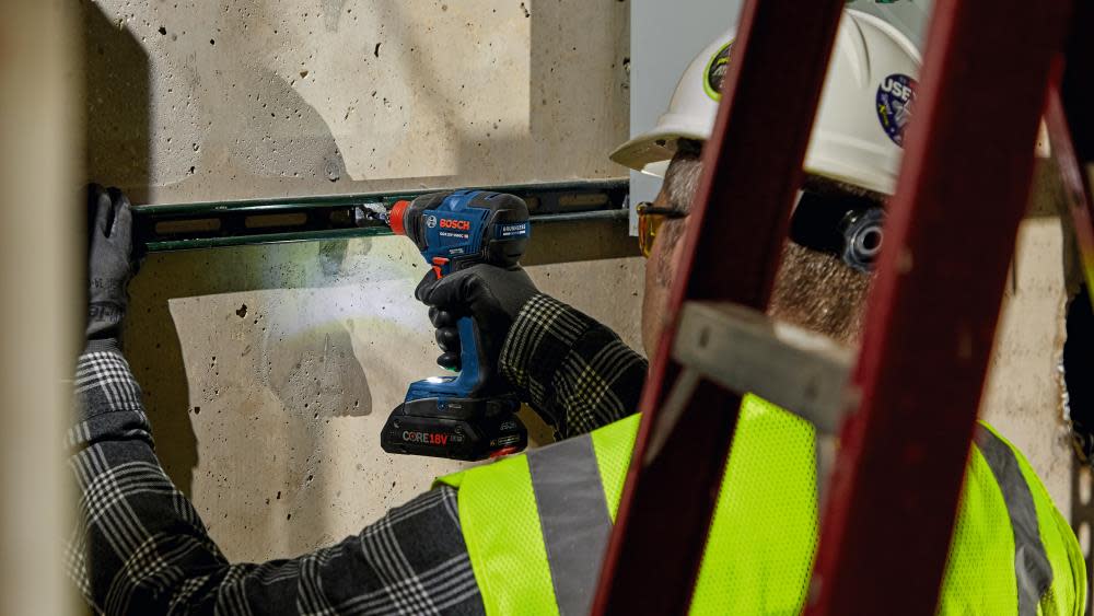 Bosch 18V Freak 1/4″ & 1/2″ Two In One Bit/Socket Impact Driver Kit - Ascmtools