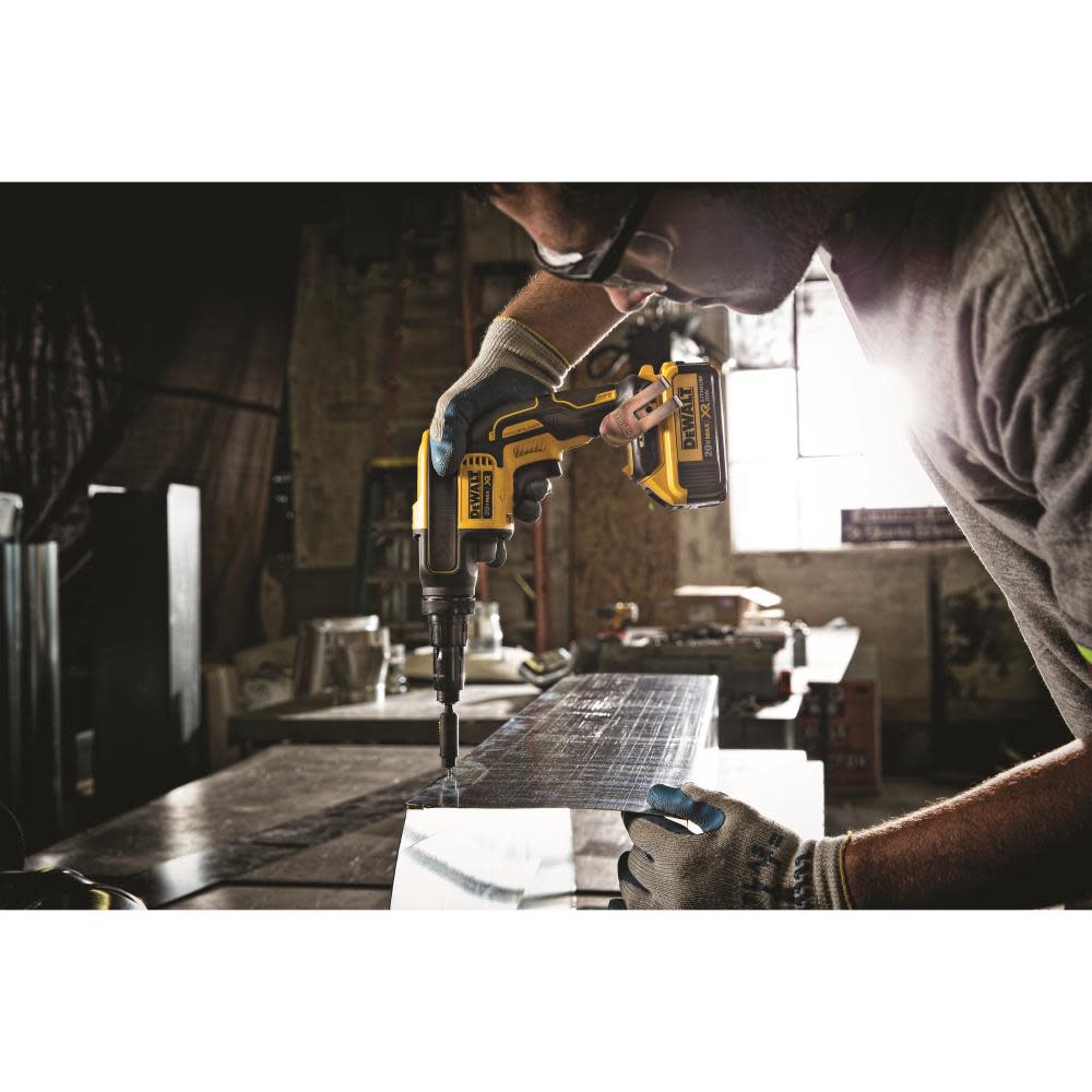 DEWALT 20 V MAX* XR Versa-Clutch Adjustable Torque Screwgun Kit - Ascmtools