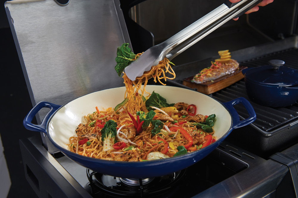 Broil King Porcelain Cast Iron Wok - Ascmtools