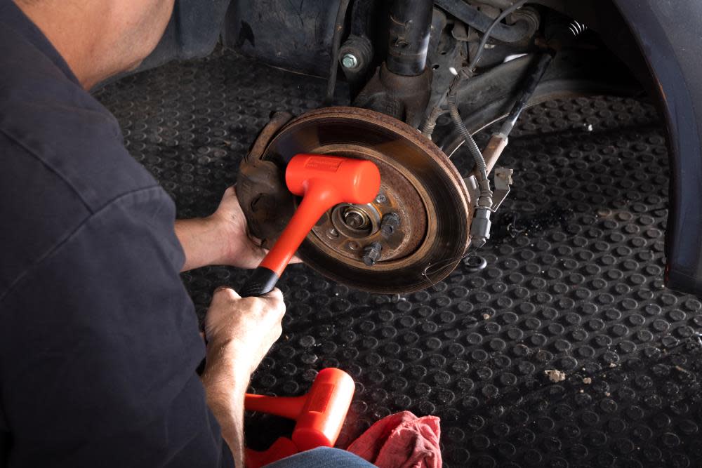 GEARWRENCH Dead Blow Hammer Polyurethane Head 33 oz - Ascmtools