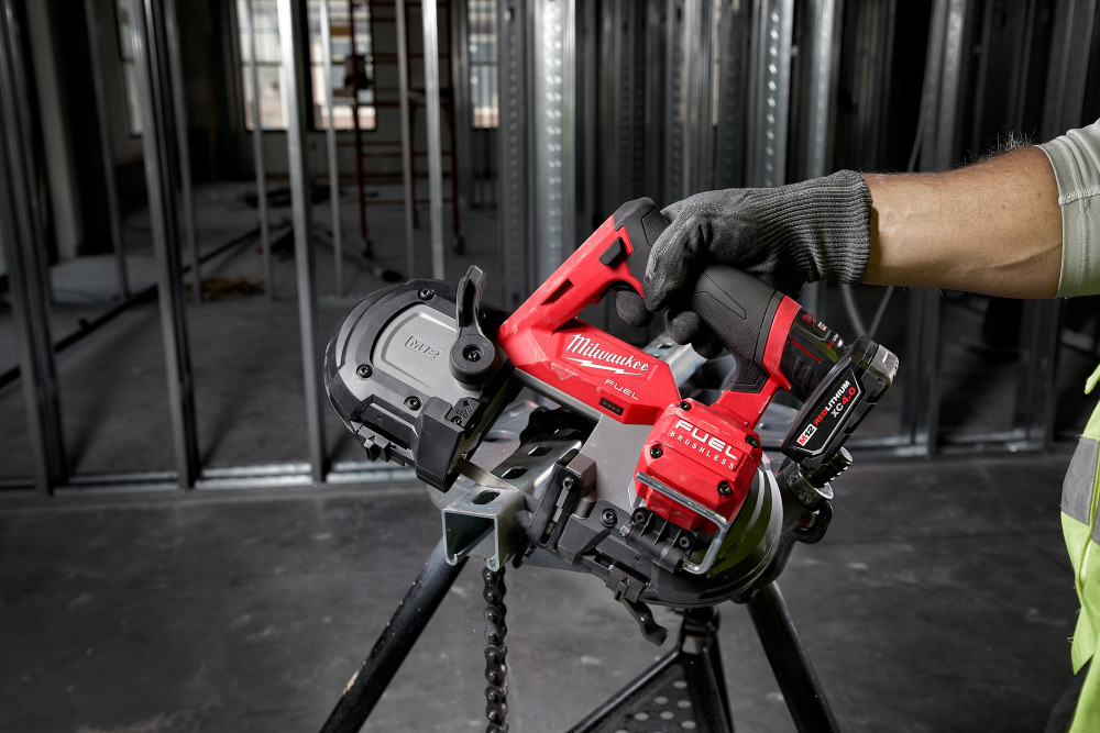 Milwaukee M12 FUEL Compact Band Saw Kit - Ascmtools