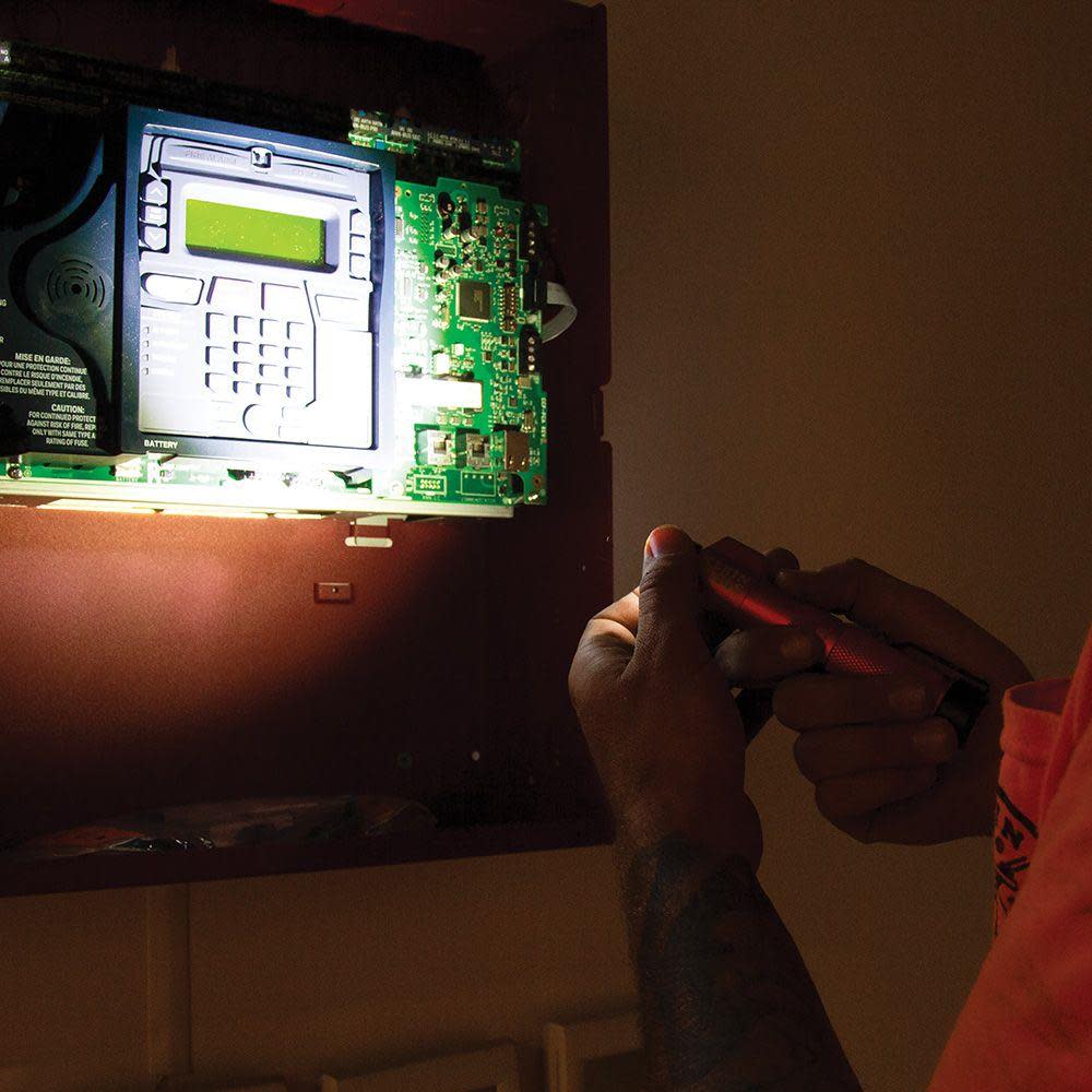 Klein Tools Rechargeable Flashlight with Laser - Ascmtools