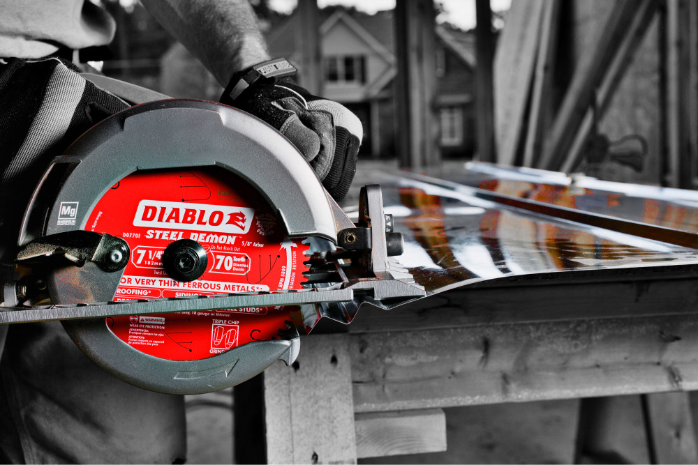 Diablo Tools 7-1/4″ x 70 Tooth Steel Demon Metal Cutting Saw Blade - Ascmtools