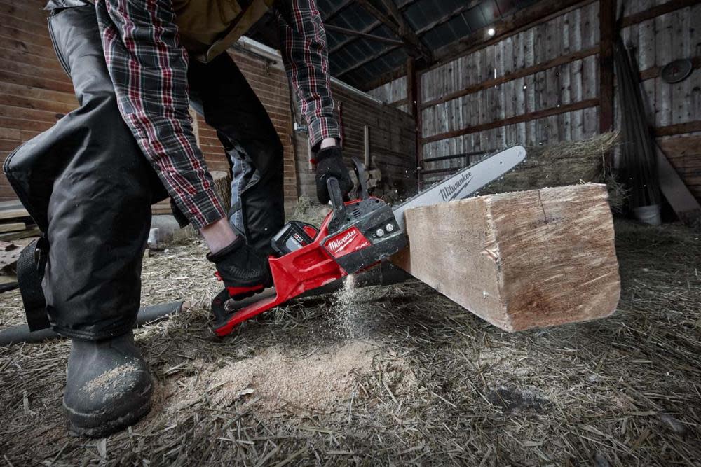 Milwaukee M18 FUEL 16 in. Chainsaw-Reconditioned - Ascmtools
