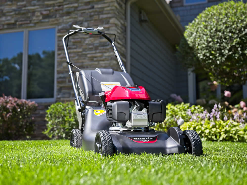 Honda 21 In. Steel Deck Self Propelled 3-in-1 Lawn Mower with GCV170 Engine Auto Choke and Smart Drive - Ascmtools
