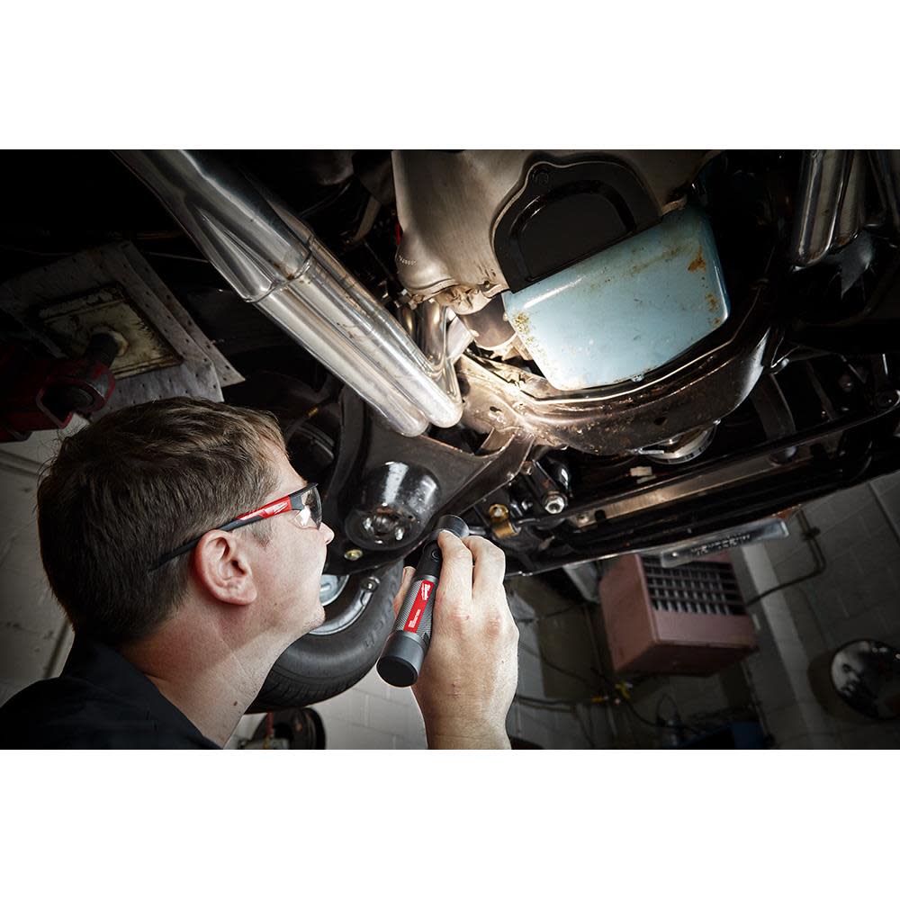 Milwaukee USB Rechargeable 1100L Twist Focus Flashlight - Ascmtools