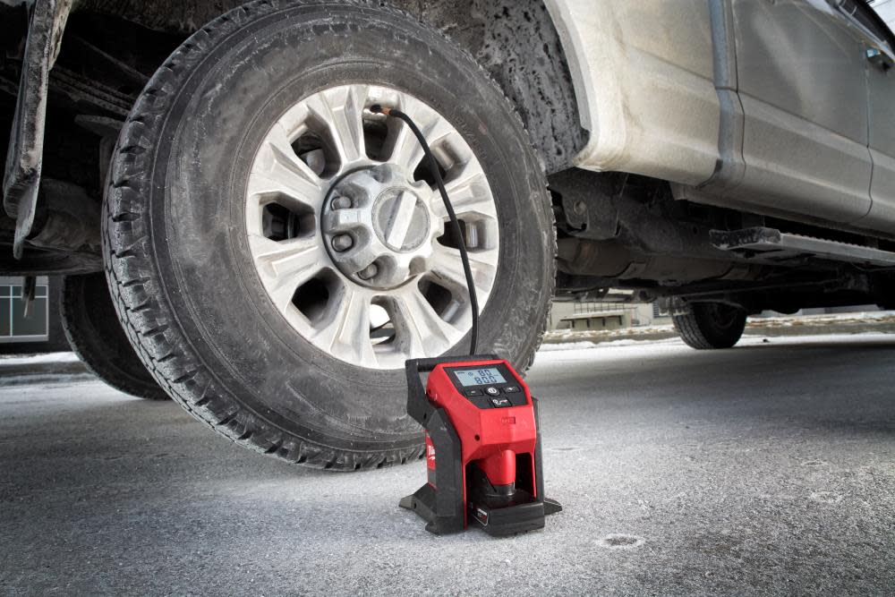 Milwaukee M12 Compact Inflator Kit - Ascmtools