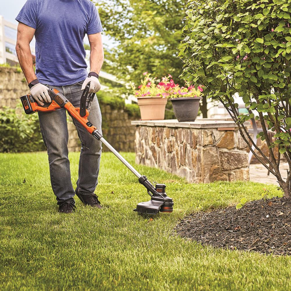 Black and Decker 40V Max* Cordless String Trimmer & Sweeper Combo Kit (LCC340C) - Ascmtools