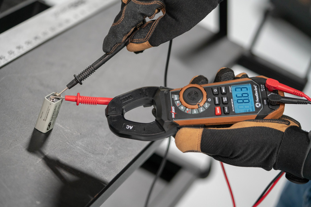 Southwire AC Clamp Meter with Built-In NCV Worklight - Ascmtools