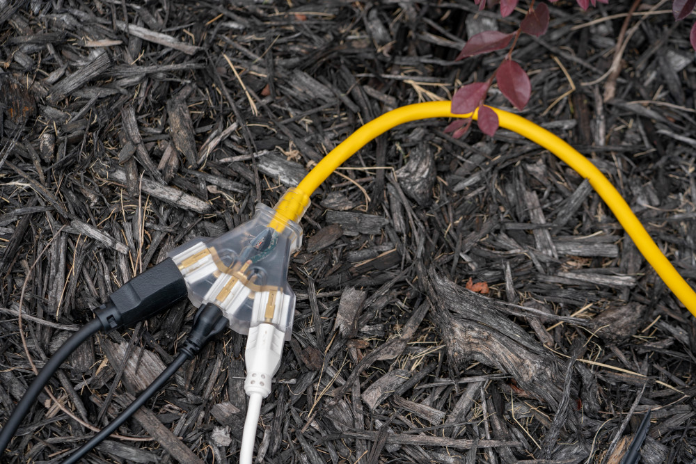 Southwire 3 Outlet Extension Cord Lighted End 12/3 SJTW 50′ - Ascmtools