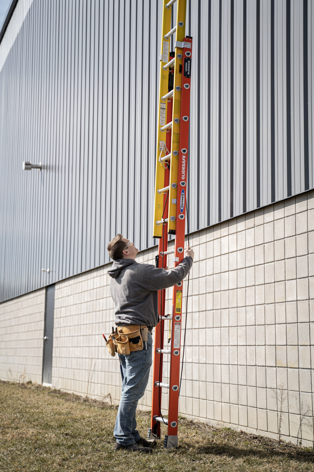 Werner Glidesafe Extension Ladder Fiberglass Tri Rung Type IA 24′ - Ascmtools
