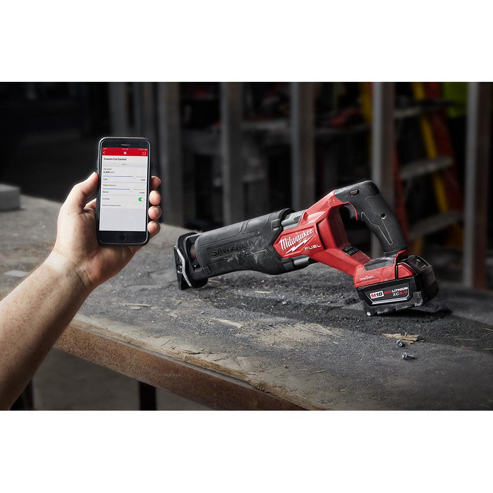 Milwaukee M18 FUEL SAWZALL Reciprocating Saw with ONE-KEY – 2 Battery XC5.0 Kit - Ascmtools