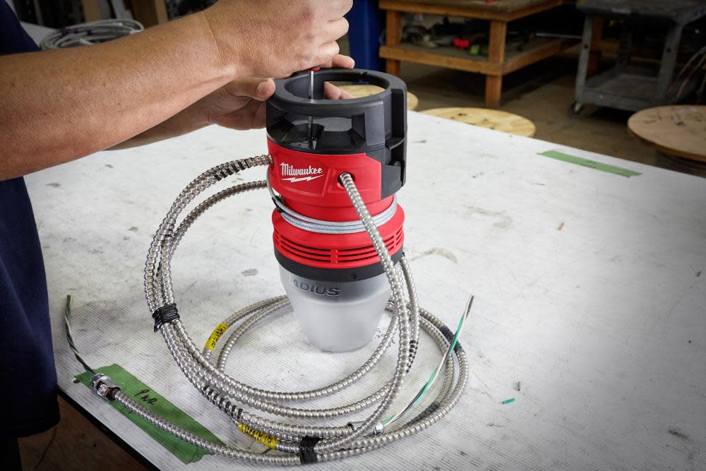 Milwaukee RADIUS LED 70w Temporary Site Light - Ascmtools