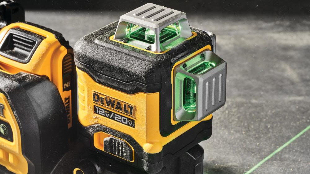 DEWALT 20V 3 x 360 Green Laser with Battery and Charger - Ascmtools