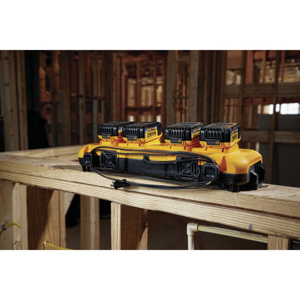 DEWALT 4 Port Fast Charger - Ascmtools