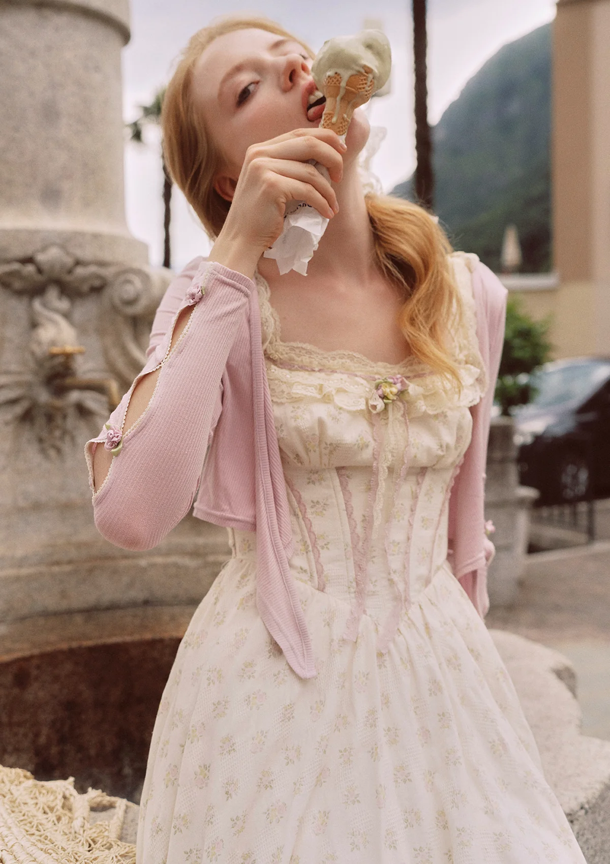 Cream Clove Cardigan - Ascmtools